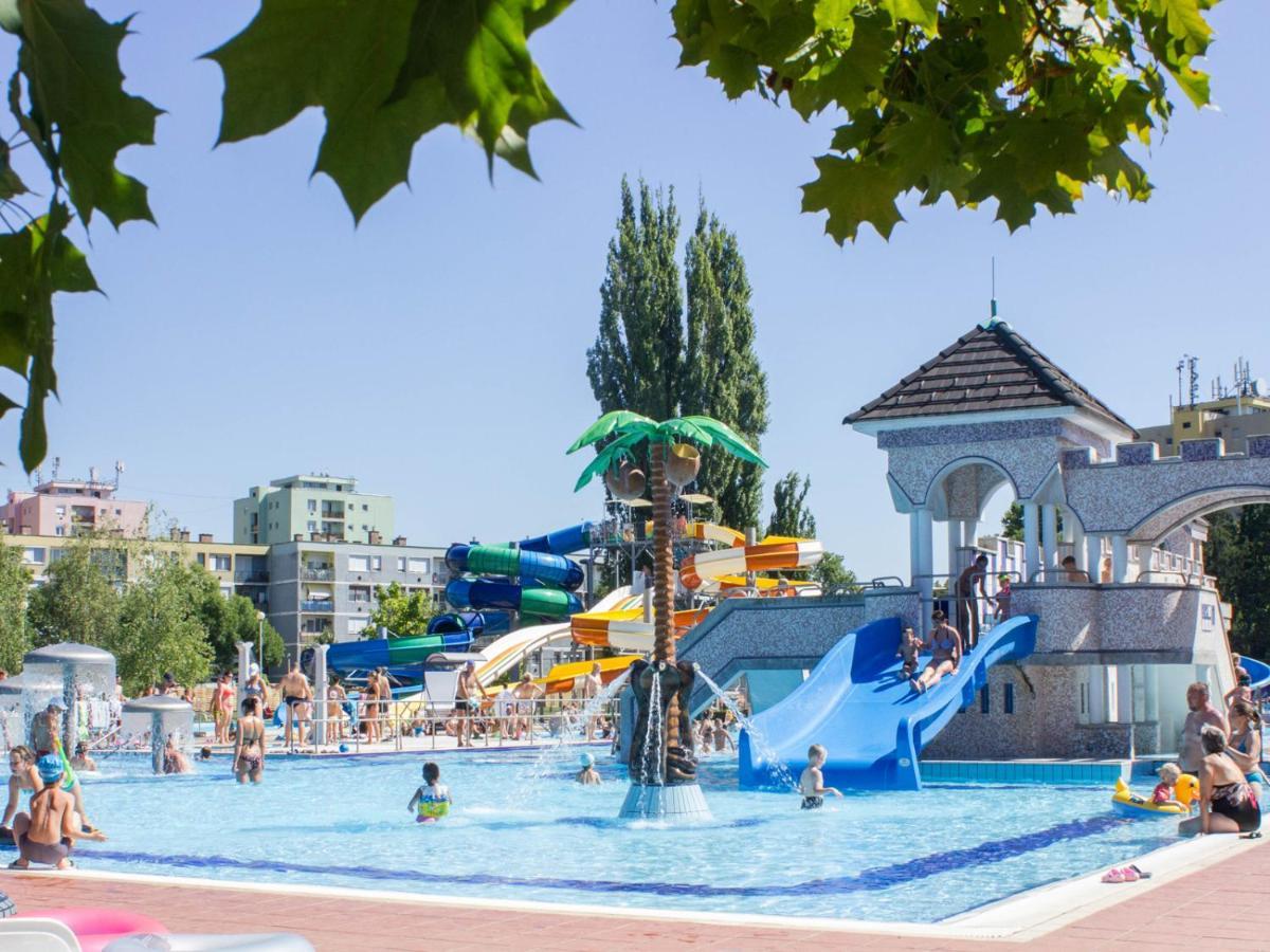 Pr Apartman Eger Esterno foto