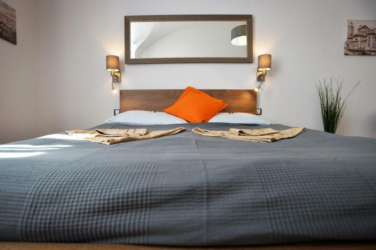Pr Apartman Eger Esterno foto