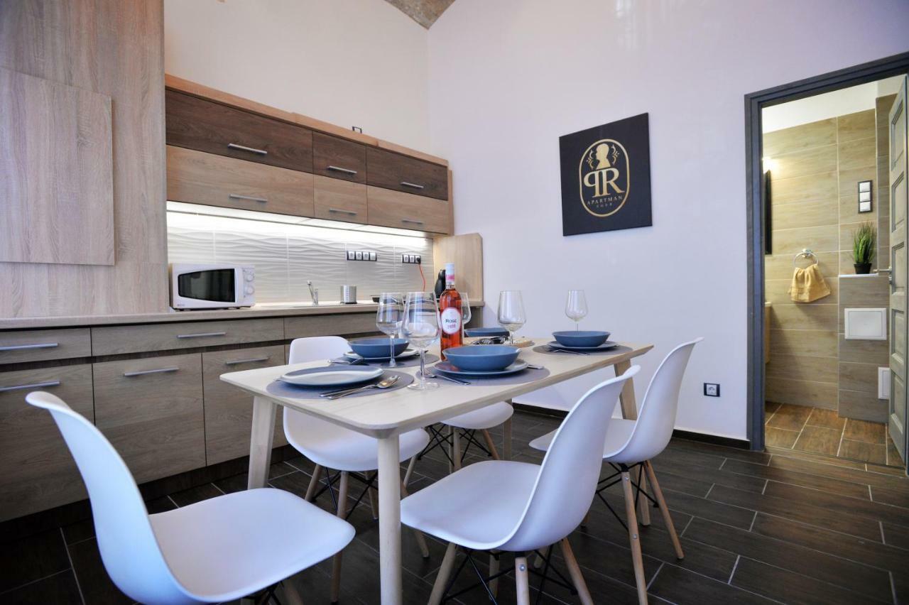 Pr Apartman Eger Esterno foto